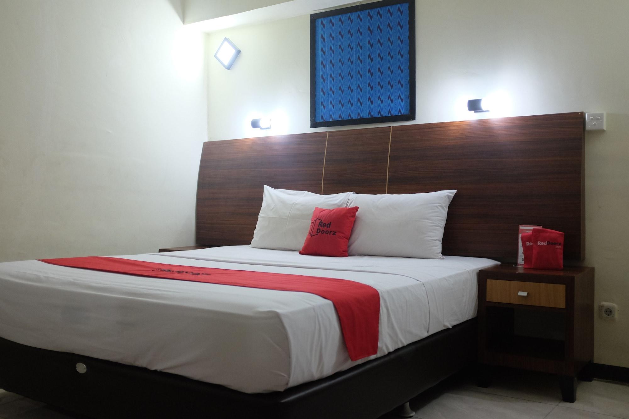 Reddoorz Plus Near Senen Jakarta Exterior foto