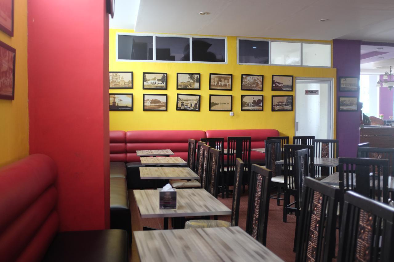 Reddoorz Plus Near Senen Jakarta Exterior foto